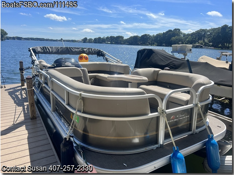 18'  2022 Sun Tracker Party Barge 18 DXL